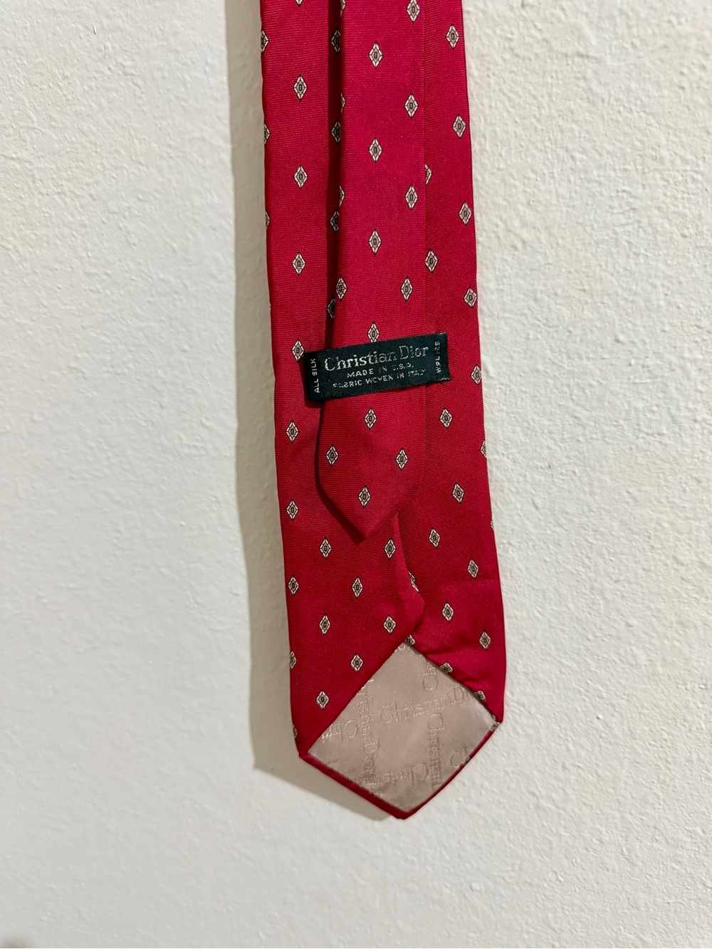 Vintage Dior Men's Red 100% Silk Tie with Diamond Motif
